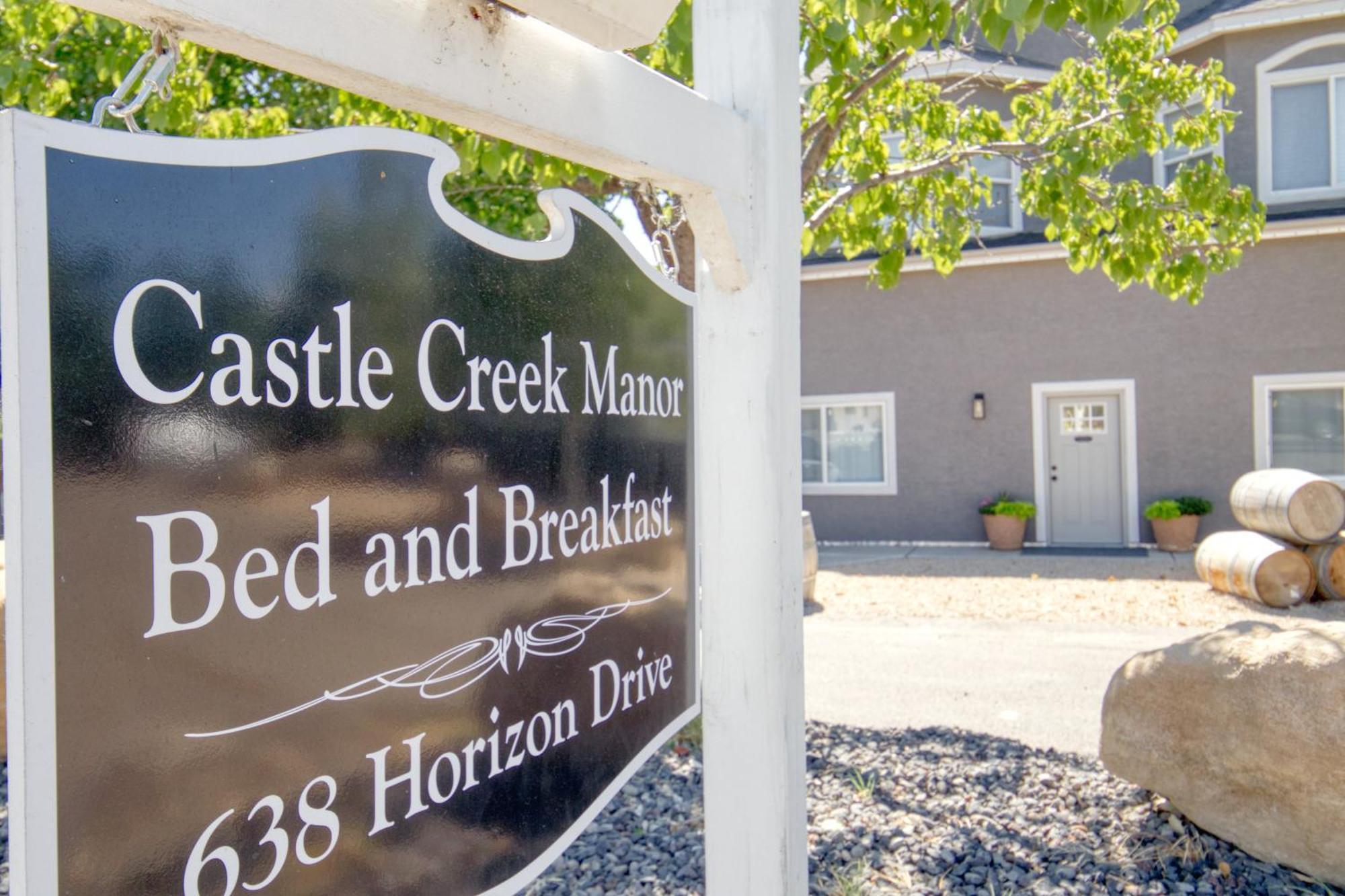 Castle Creek Manor Bed & Breakfast Grand Junction Exterior photo