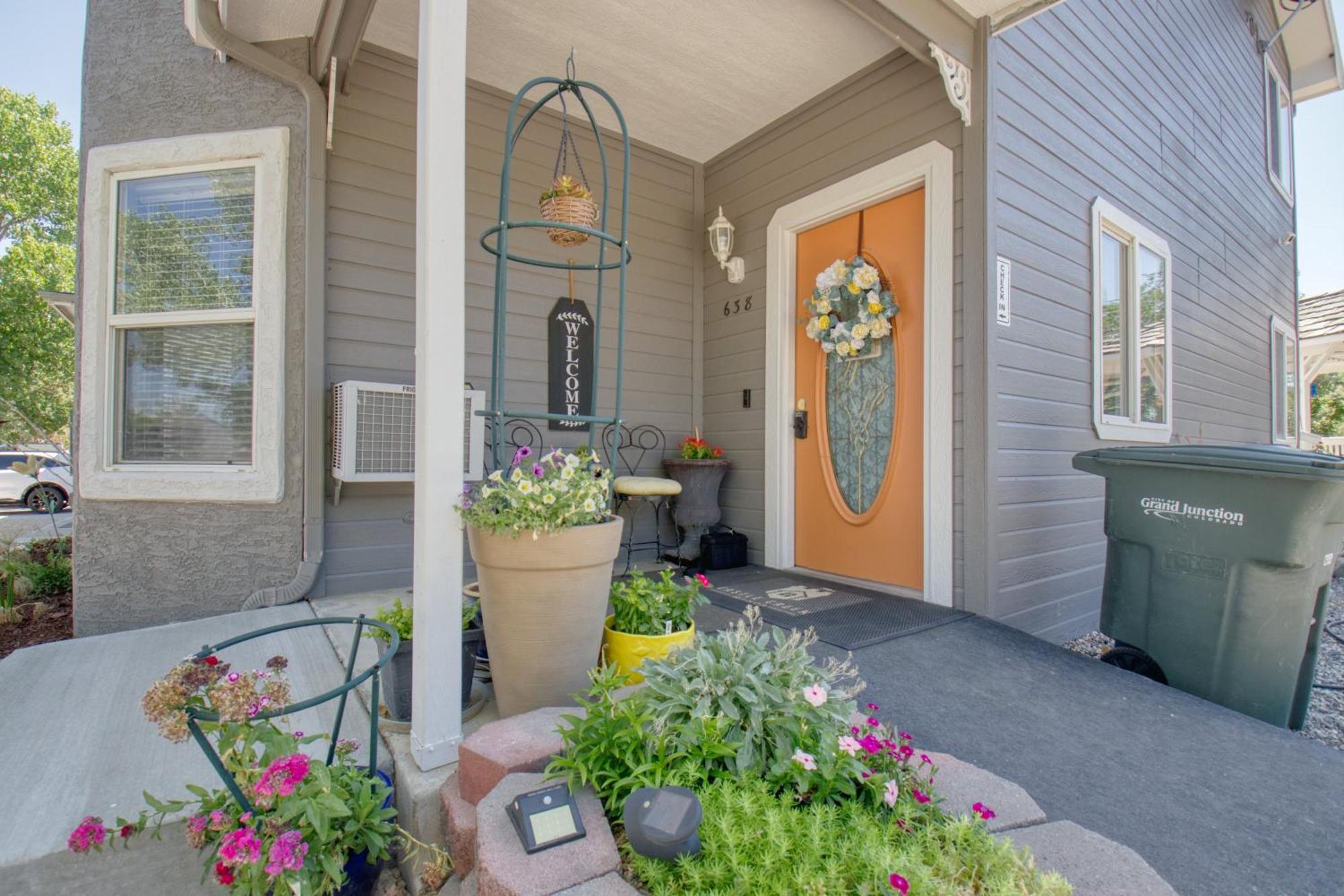 Castle Creek Manor Bed & Breakfast Grand Junction Exterior photo